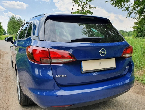 Opel Astra cena 37500 przebieg: 130000, rok produkcji 2018 z Otwock małe 232